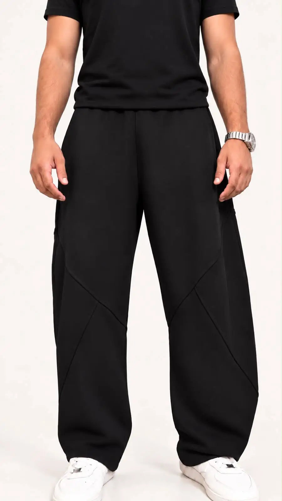 VANTAGE Essential Sweatpants - Black -